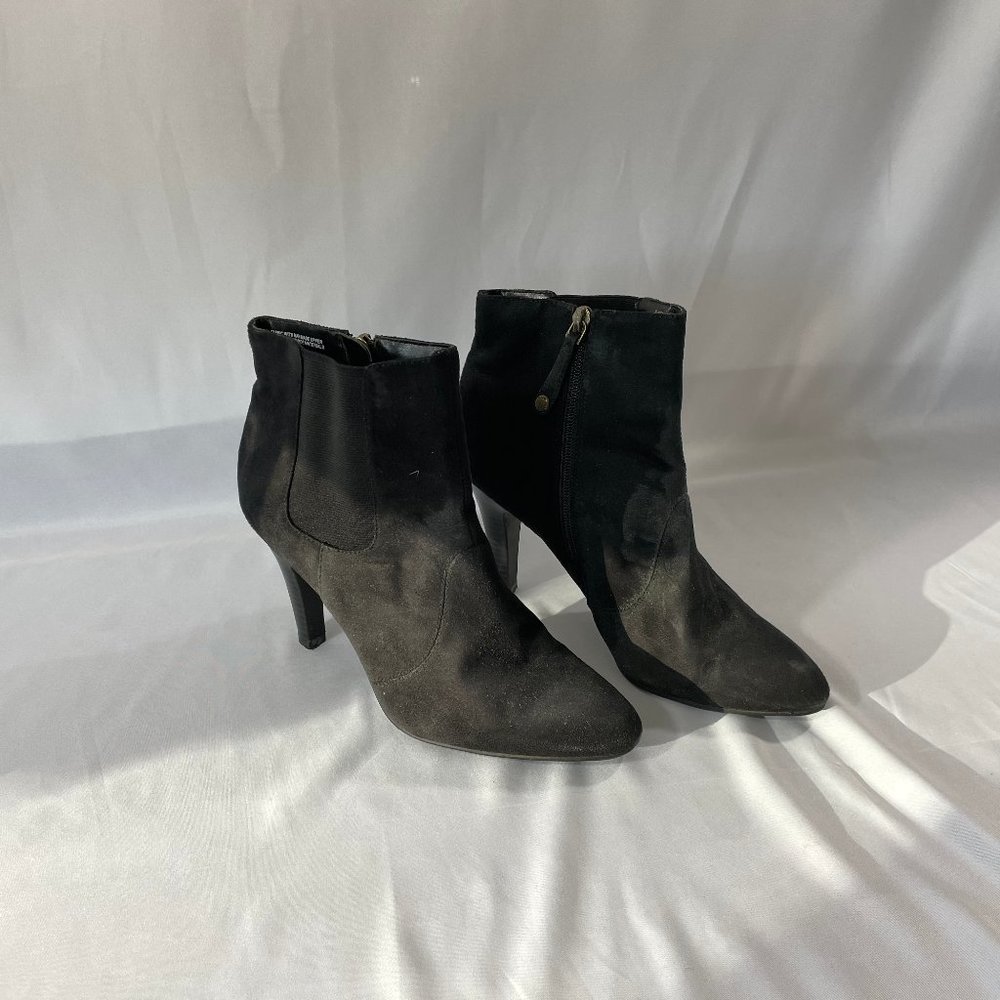 Isaac Mizrahi Samantha Booties Size 8 1/2 Cute